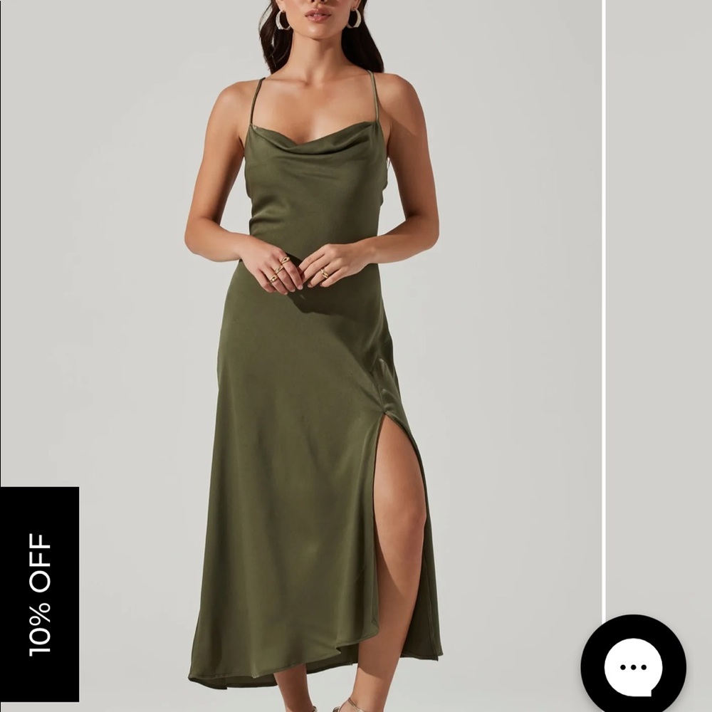 ASTR Gaia Midi Dress
